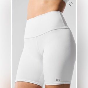 ALO Yoga Women's 7 inch High-Bike Shorts sz XS